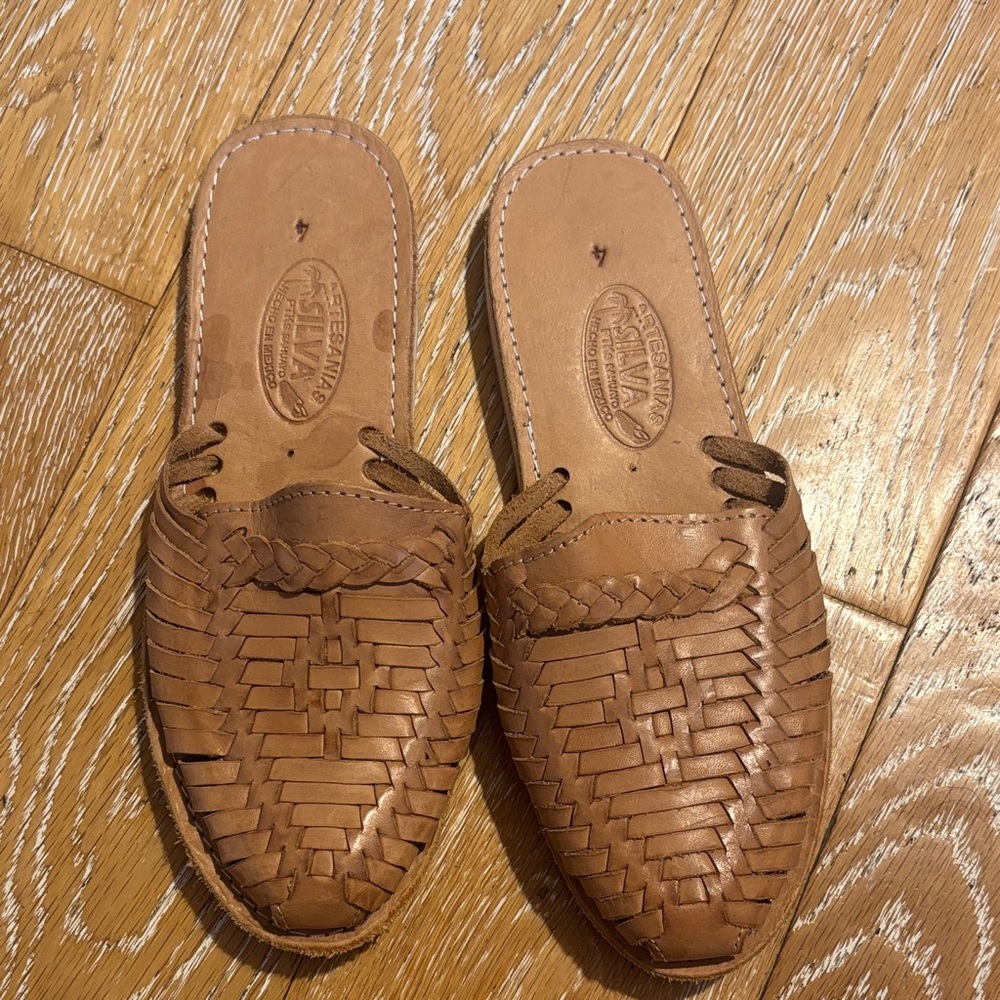 Women's slip on huaraches